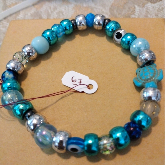 Artemis's Gems custom made beaded bracelet with bumblebees and evil eye charms - Picture 1 of 4